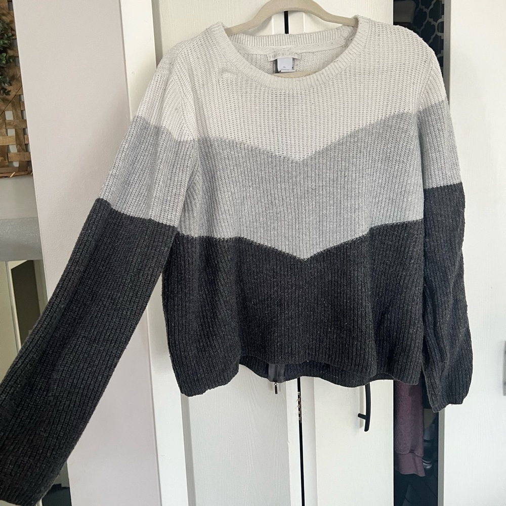 Color block sweater